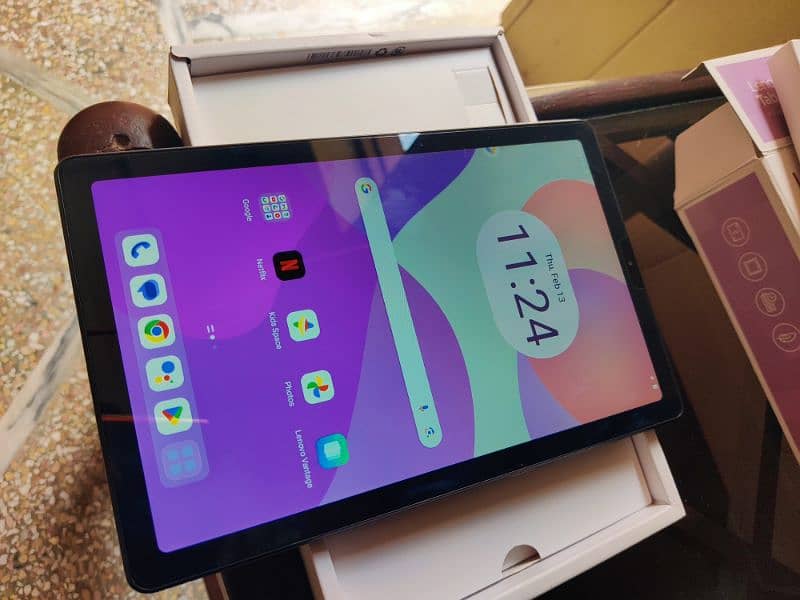 Lenovo tab M9 0