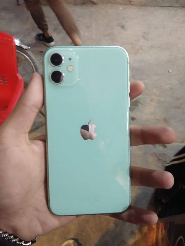 iPhone 11 non pta all okyyy 0