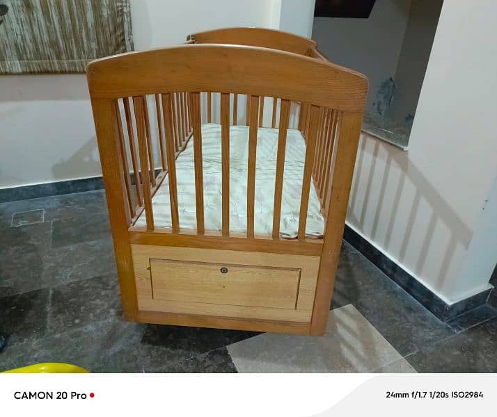 baby cot 0