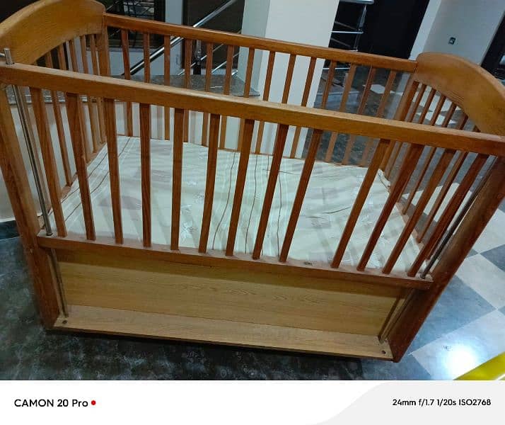 baby cot 2