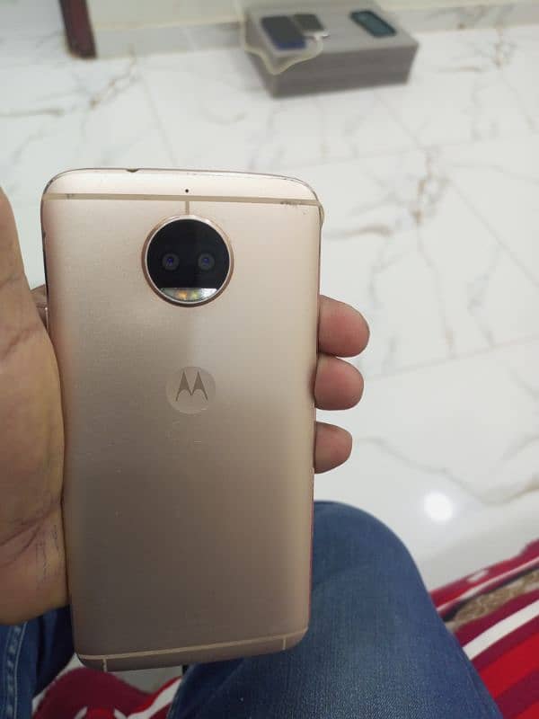 s6edge. . Motog5splus. . techno pop4 7