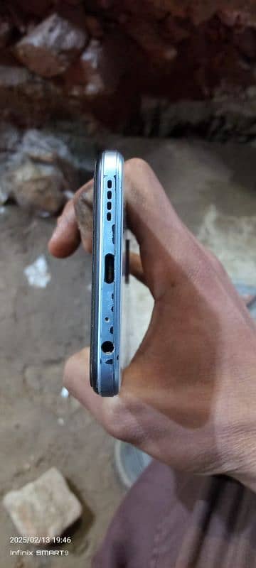 urgent sell Vivo y21 3