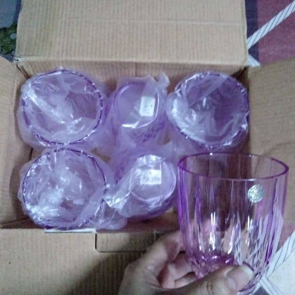 Set of Glasses, big bowls, and some trays (plz check description) 0