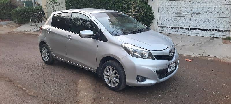 Toyota Vitz 2011 6