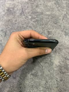 iphone 11 pro max 64 gb pta approverd