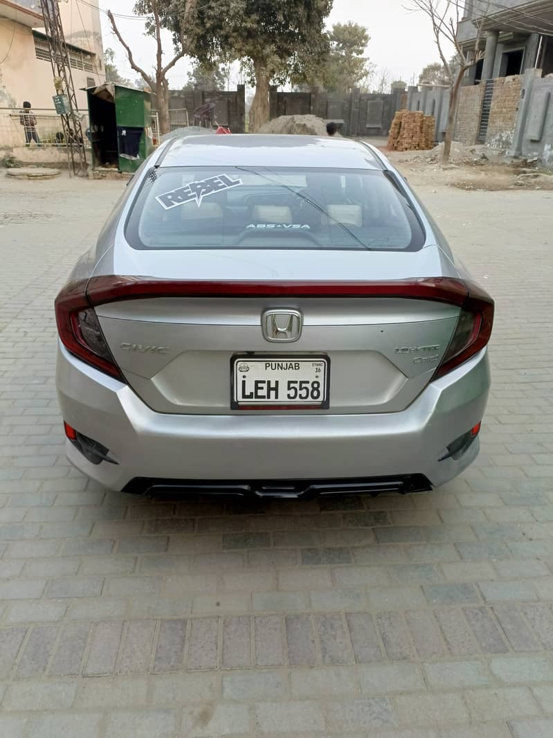 Honda Civic Oriel 2016 4