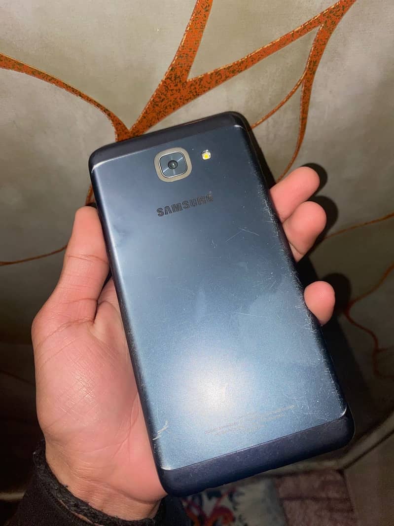 Samsung j7 max 2