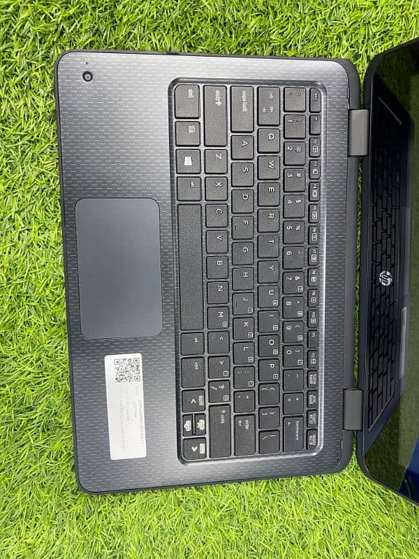 HP ELITEBOOK ( 11e G2) m3 7th generation( 360 touch Screen)(8/128gb) 8