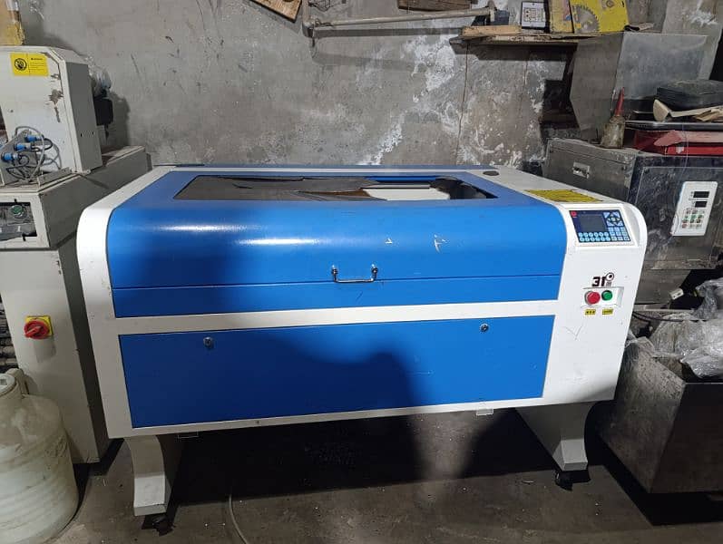 co2 laser cutting machine 2