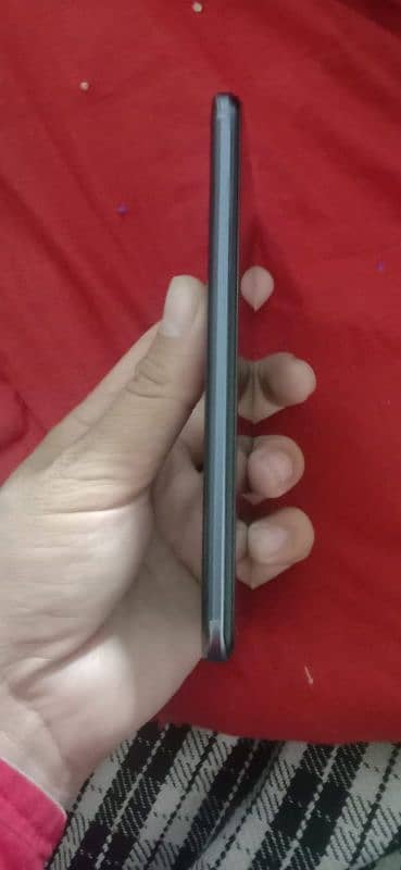 Vivo y55 underdisplay fingerprint 8.128 lush condition 10/10 1