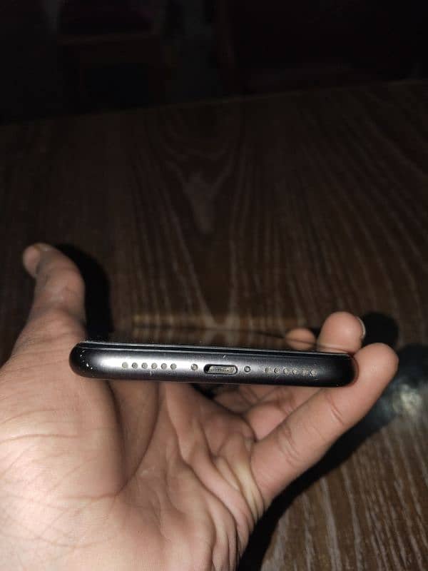 Iphone 11 Non Pta 50,000 3