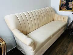 5 seater sofa almost new