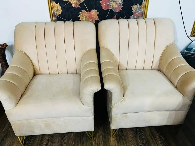 5 seater sofa almost new 1