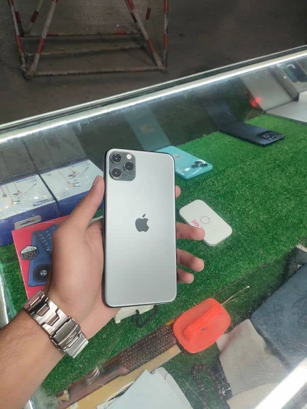 Iphone 11 Pro Max (256 GB) 1