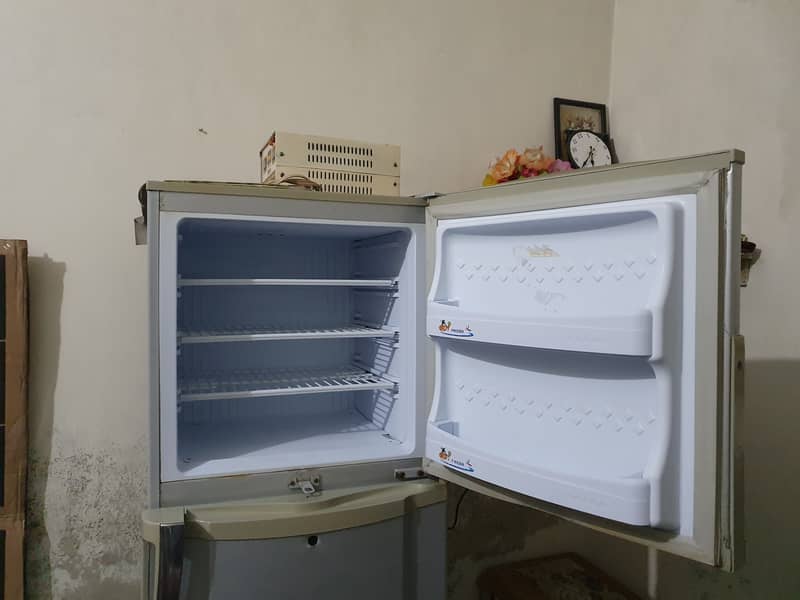 Pel Refrigerator 4