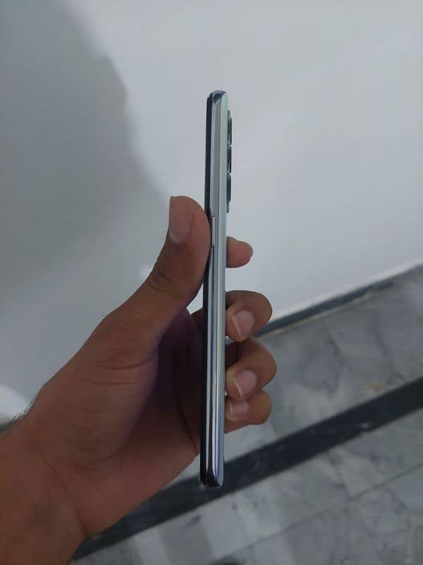 Realme GT master edition with box charger 4