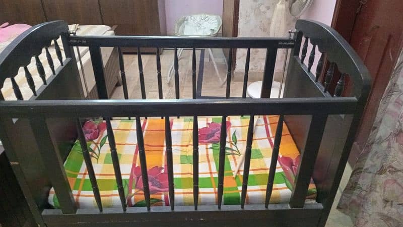 Baby Cot (Perfect condition) 1