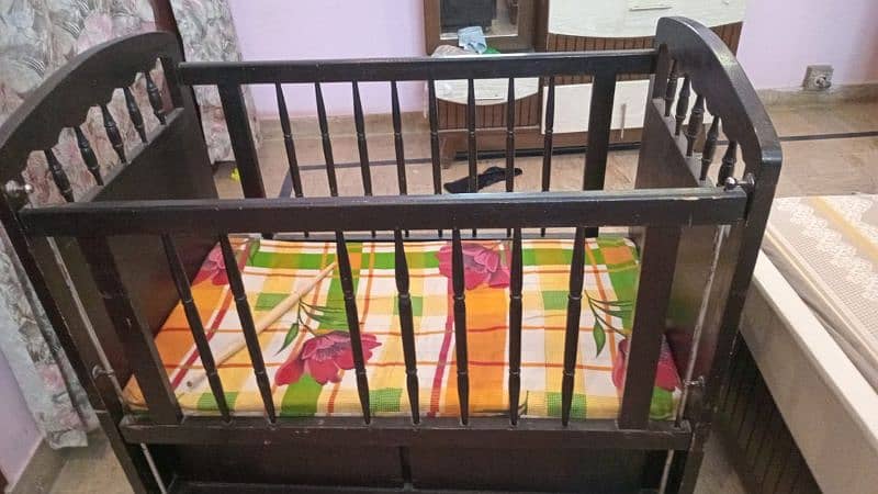 Baby Cot (Perfect condition) 2