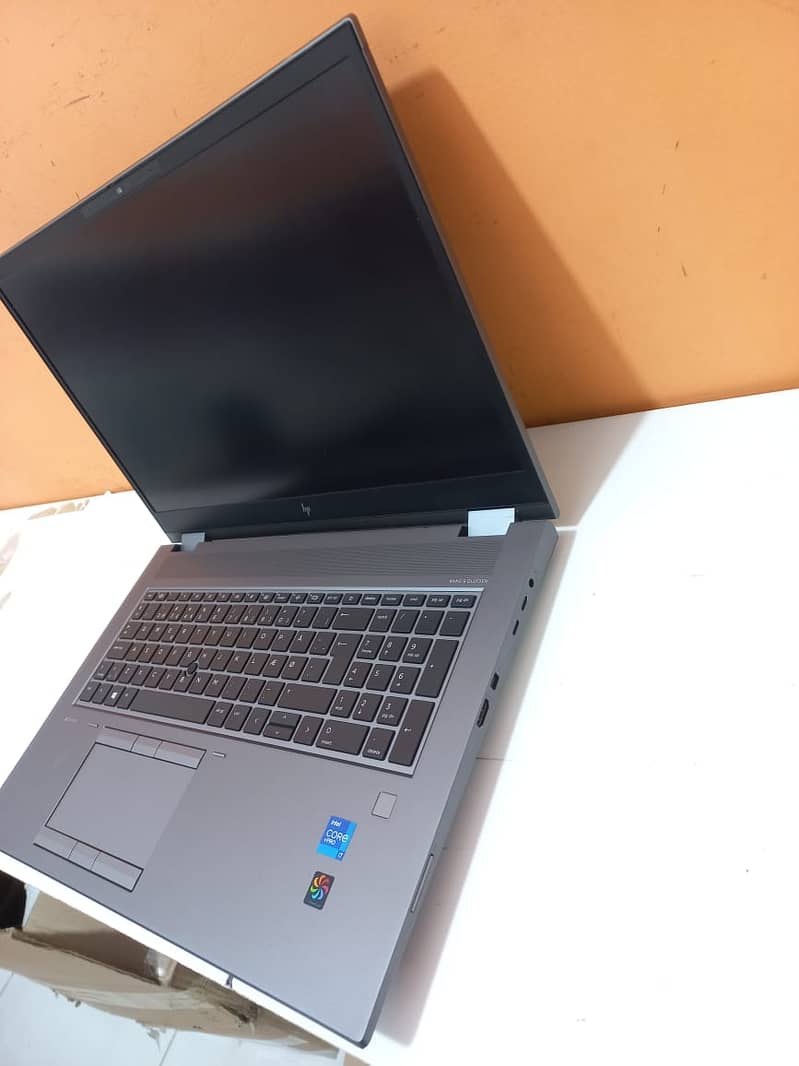 HP ZBook Fury 17.3 inch G8 Workstation 7