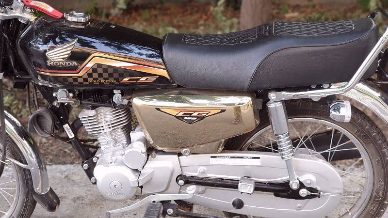 HONDA CG125 GOLD EDITION FOR SALE 3