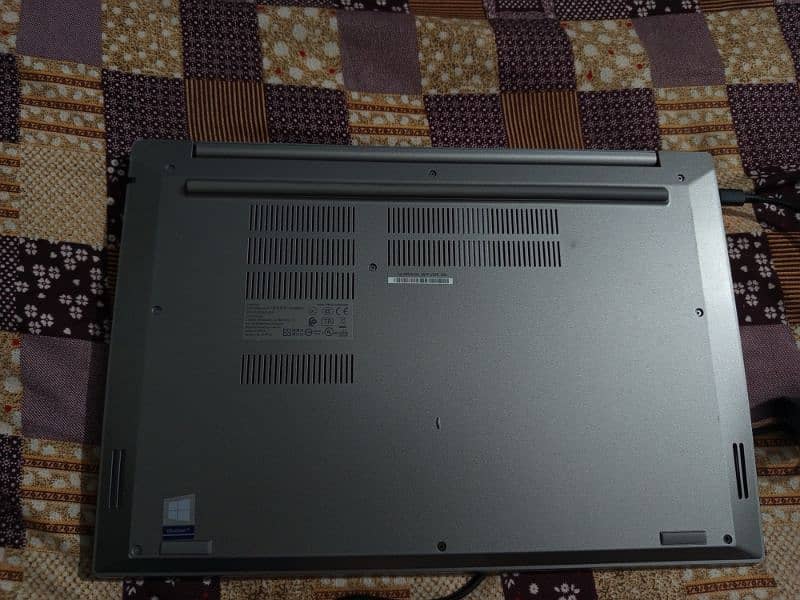 Lenovo ThinkPad E590 – i7 8th Gen | 16GB RAM | 250GB SSD + 500GB HDD 4