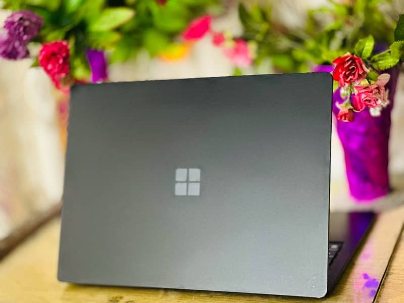 Microsoft Surface Laptop 3 - Core i7 10th Gen - 16gb 512gb 1