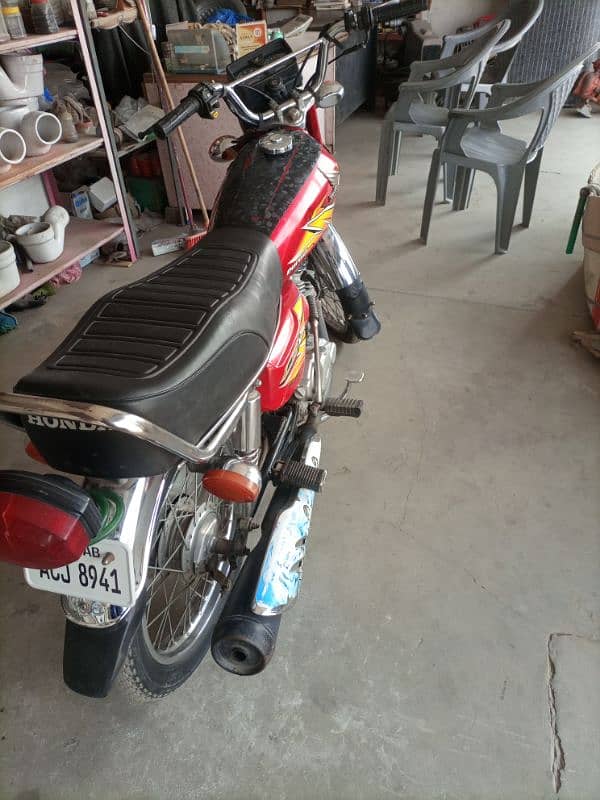 Honda CD 125 3