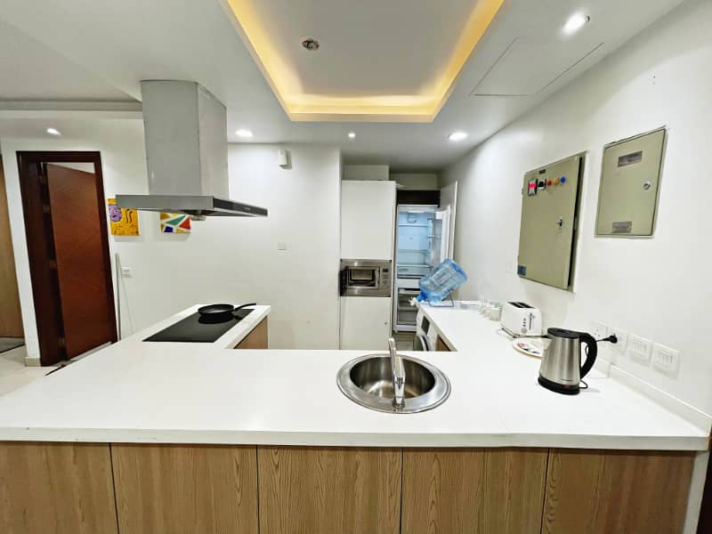 Luxury 1 Bed studio apartment availabel for rent Gold crest Mall & Residency. 13