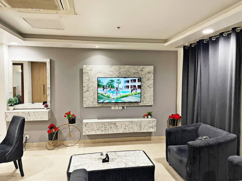 Luxury 1 Bed studio apartment availabel for rent Gold crest Mall & Residency. 15