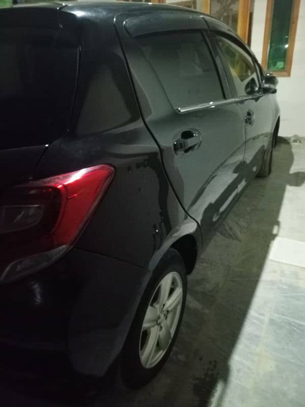 Toyota Vitz 2015 1