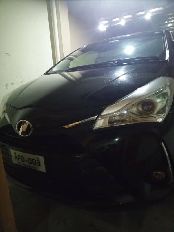 Toyota Vitz 2015 4