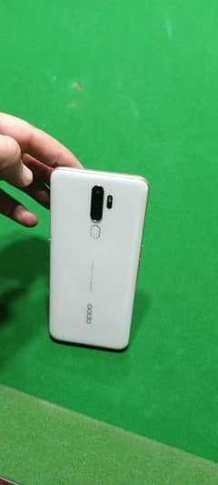 I sale my oppo A5 2020 whapp 03175784877