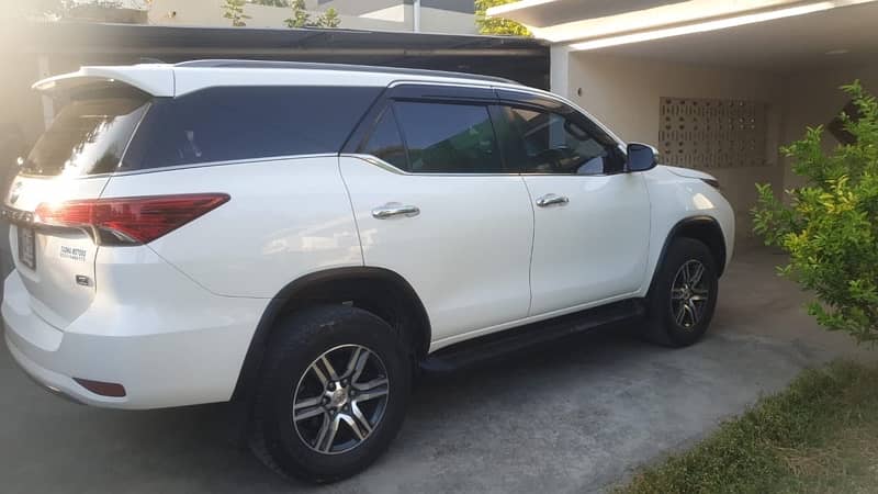 Toyota Fortuner 2.7G 2020 2