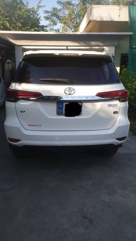 Toyota Fortuner 2.7G 2020 3