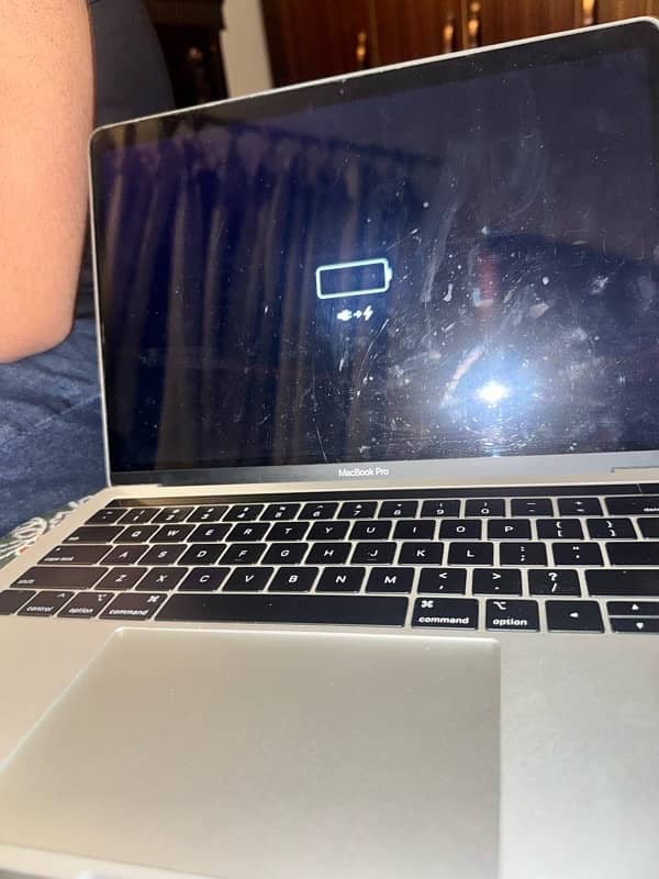 MACBOOK PRO I7 2022 4