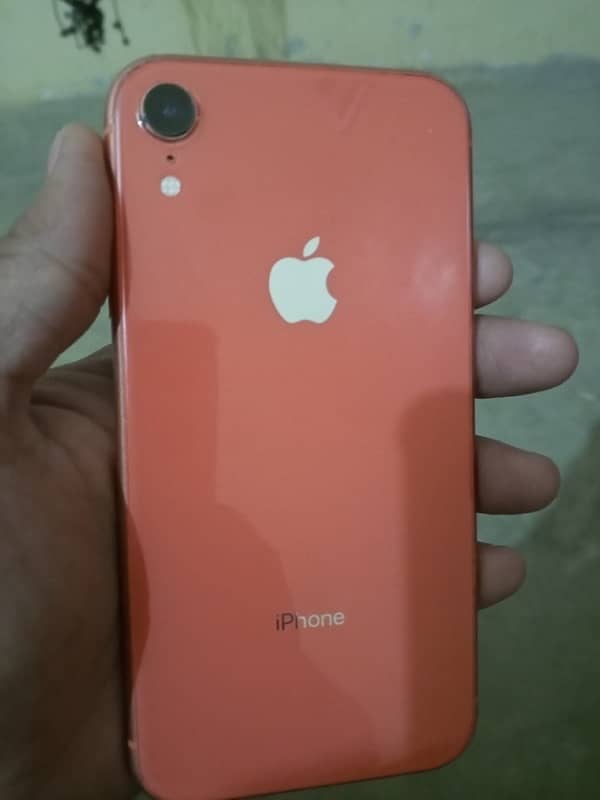 I PHONE  XR  64 gb 4