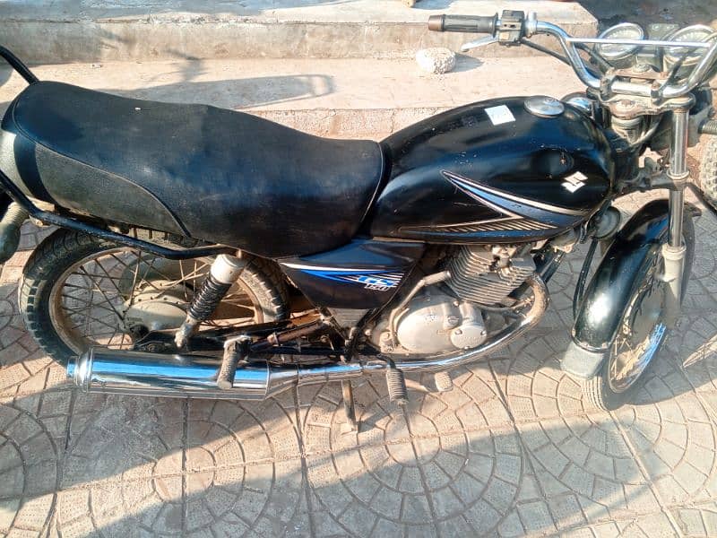 Suzuki 150 2014 model 6