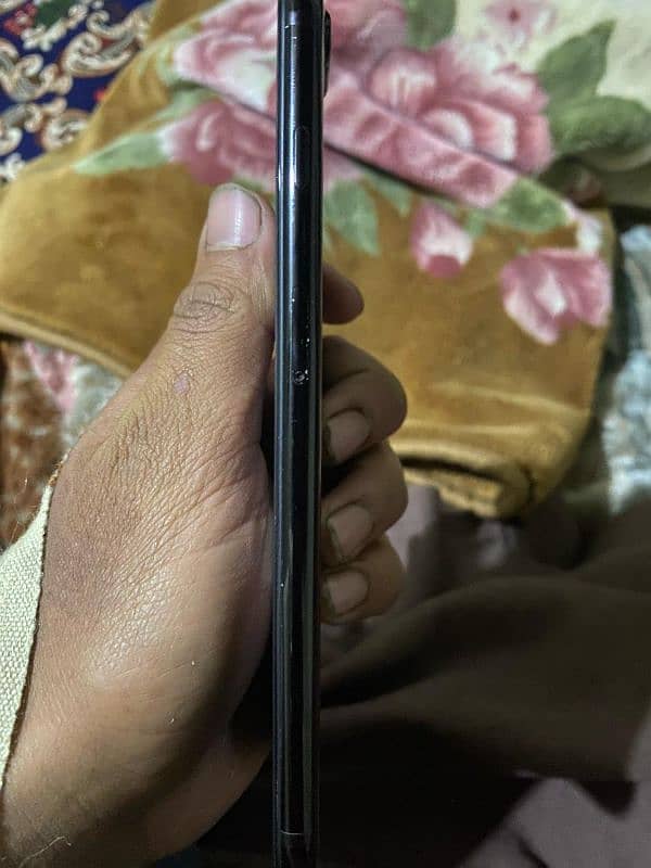 iphone 7 plus  PTA  approve one hand use urgent Sale 3