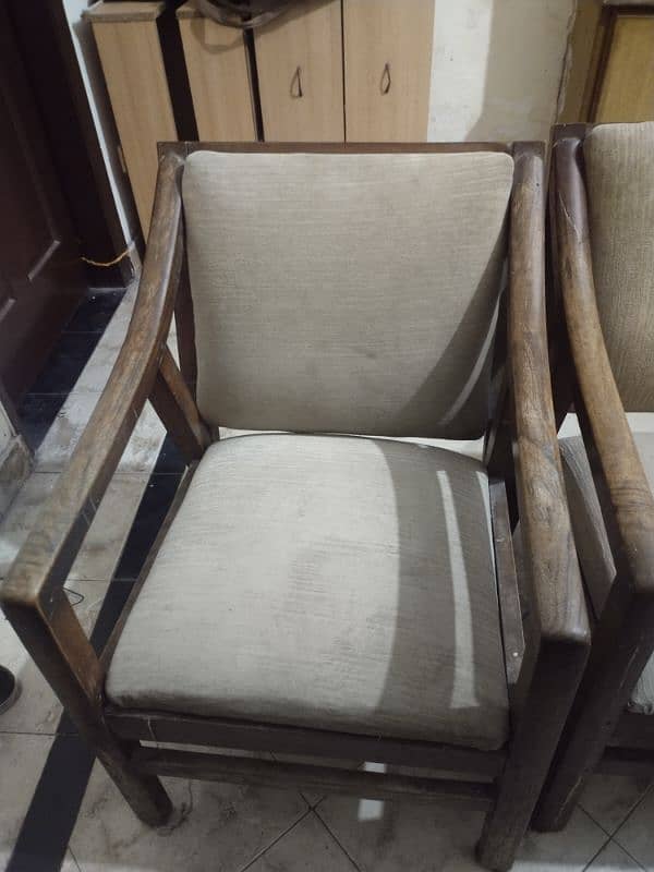 4 comfortable chairs available for sale 2