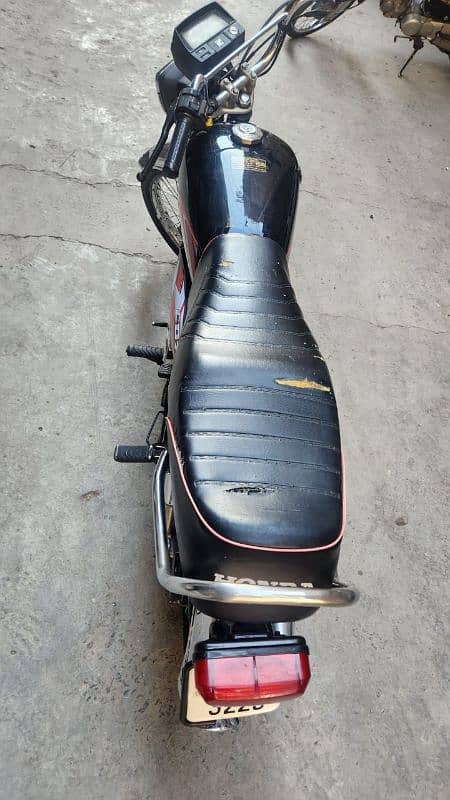 Honda cd70 2020 (03099947559) 1