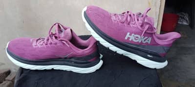 hoka shoes