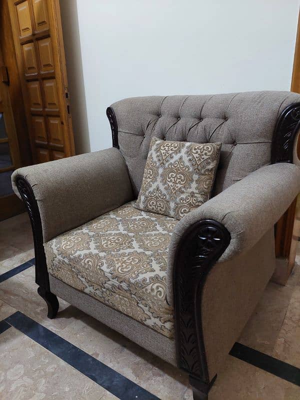 5 seater sofa set, Almost new . 4