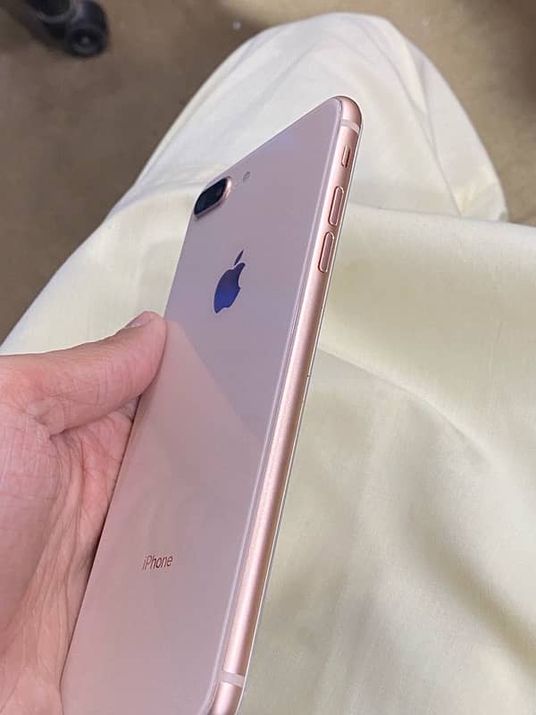 iphone 8plus 64 Gb factory unlock 1