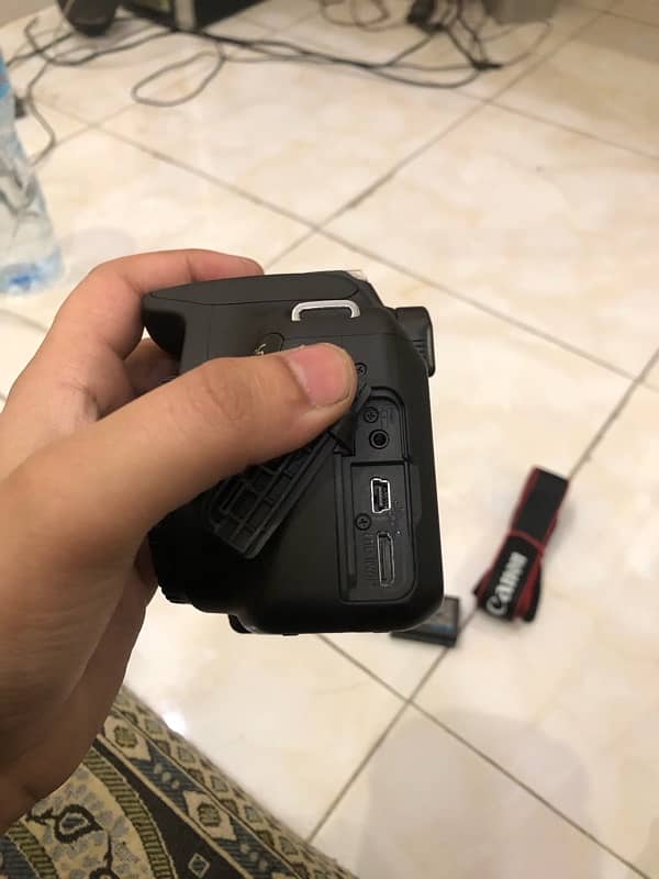 Canon 1200d dslr with all accessories lens card battery 9