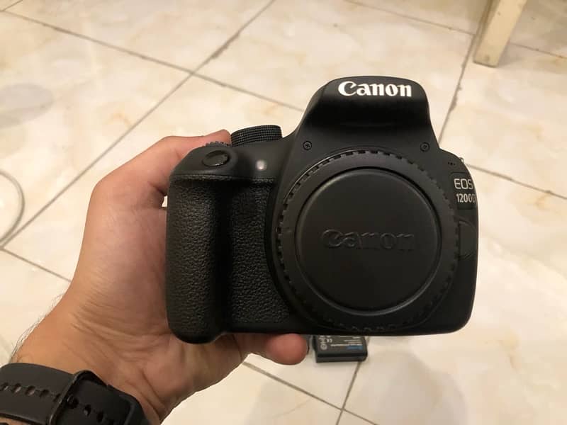 Canon 1200d dslr with all accessories lens card battery 16