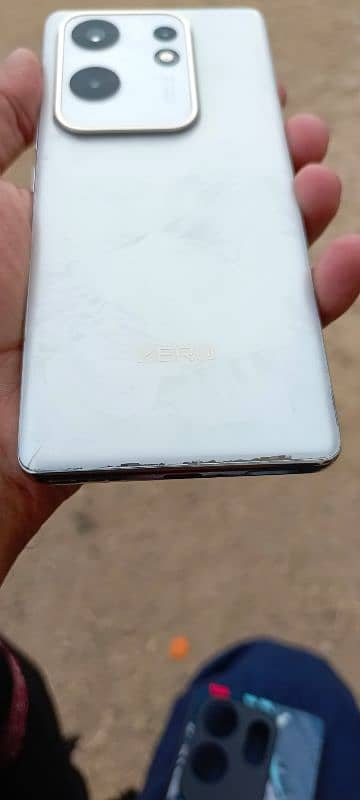 Infinix Zero 30 4