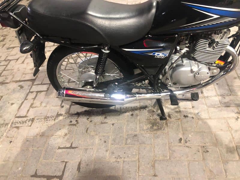 Suzuki gs 150 24 model new condition 5 gears. . 9