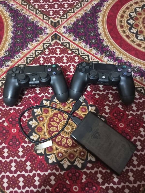 ps4 slim jailbreak 500gb + 750 external 2