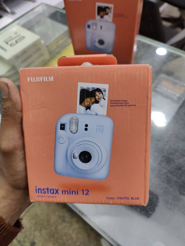 INSTA MINI 12 + FILM BOX ( ORIGINAL UNIT SEALD PACK ) 2