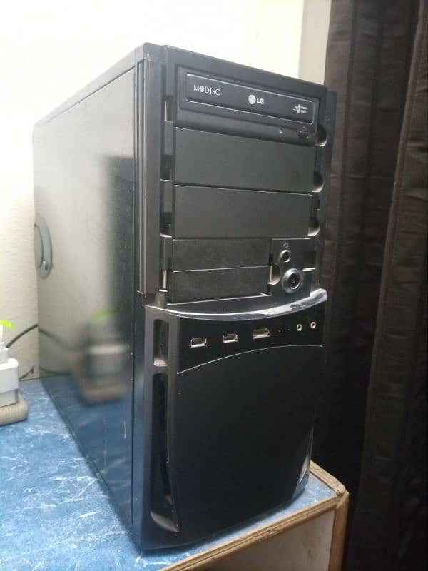 Mid-End Gaming PC 1